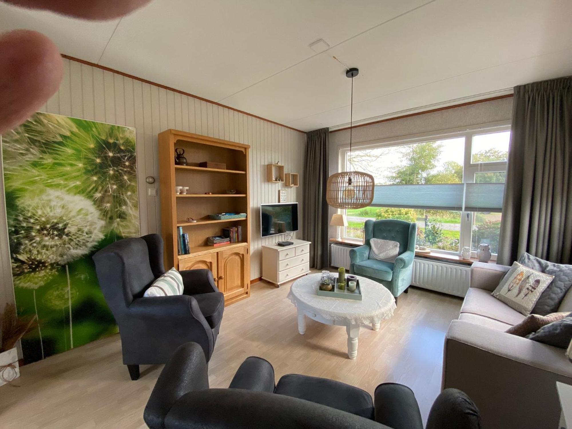 Huis Bij Het Water Met Sloepje Jutrijp Kültér fotó